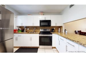 2670 W 76th St 208 Hialeah, FL 33016 - MLS#A11864011