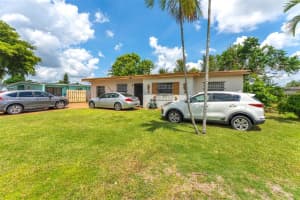 13465 SW 267th St, Homestead, FL 33032 - MLS#A11864021