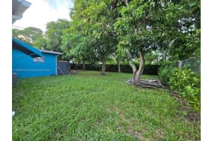 629 Troy Blvd, West Palm Beach, FL 33409 - MLS#A11864072