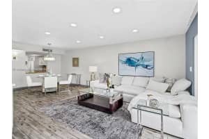 20416 Ne 34th Ct 17, Aventura