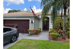 1161 NW 130th Ave, Pembroke Pines, FL 33028 - MLS#A11864101