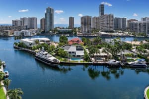 500 Palm Dr, Hallandale Beach