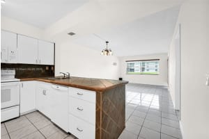 8420 Sw 154th Cir Ct 512, Miami