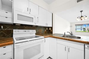 8420 SW 154th Cir Ct 512, Miami, FL 33193 Sold 10/10/25