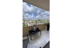 900 Ne 18th Ave 404 Fort Lauderdale, FL 33304 - MLS#A11864146