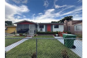 1781 Nw 49th St, Miami