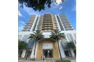900 Sw 8th St 904, Miami