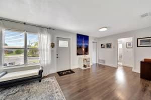 6361 Liberty St, Hollywood, FL 33024 - MLS#A11864178