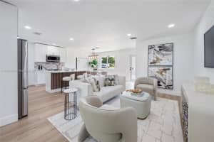 600 Sw 64th Pkwy Pembroke Pines, FL 33023 - MLS#A11864180