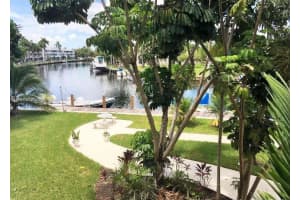 455 Golden Isles Dr 203, Hallandale Beach