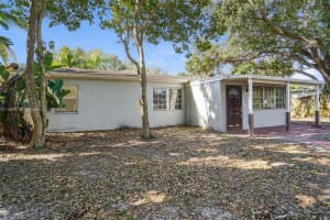 122 Allen Rd West Park, FL 33023 - MLS#A11864184