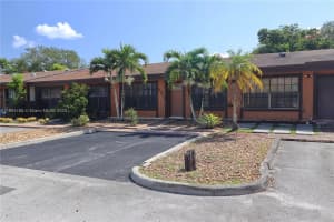 2311 Elm Ct, Pembroke Pines, FL 33026 Sold 11/24/25
