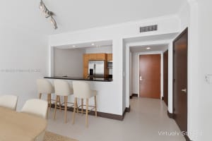 31 SE 5th St 1803, Miami, FL 33131 - MLS#A11864202