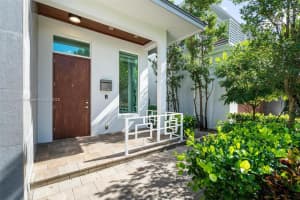2516 Ne 32nd Ave Fort Lauderdale, FL 33305 - MLS#A11864204