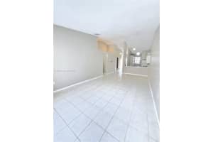 6708 Nw 193rd Ter, Hialeah