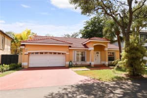 8934 NW 189th Ter, Hialeah, FL 33018 - MLS#A11864225