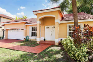 8934 NW 189th Ter, Hialeah, FL 33018 - MLS#A11864225