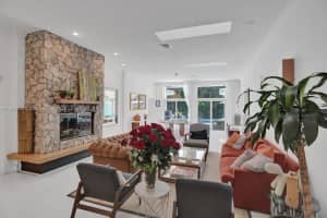 685 Golden Beach Dr, Golden Beach