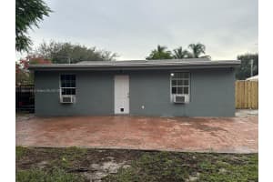 1185 NW 125th St B, North Miami, FL 33168 - MLS#A11864249