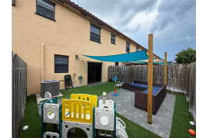 3360 SE 1st St, Homestead, FL 33033 - MLS#A11864267