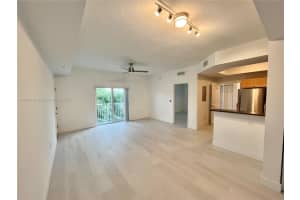 7516 NE 1st Ave 302, Miami, FL 33138 - MLS#A11864283
