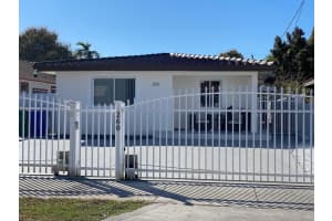 260 Nw 57th Ct, Miami