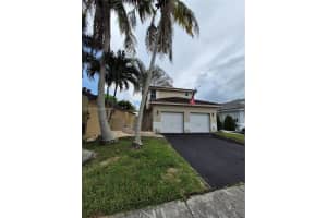 2176 Nw 184th Way, Pembroke Pines