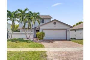 9950 Sw 12th St, Pembroke Pines