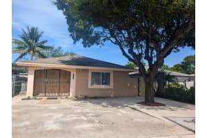 18940 SW 113th Ct, Miami, FL 33157 Sold 10/10/25