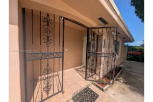 18940 SW 113th Ct, Miami, FL 33157 Sold 10/10/25
