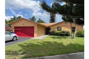 9321 Nw 43rd Mnr, Sunrise