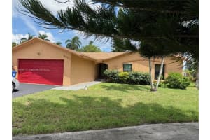 9321 Nw 43rd Mnr Sunrise, FL 33351 - MLS#A11864391