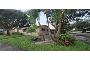 MLS# A11864394, Hollywood, Florida 33024