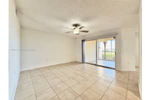 13204 Glenmoor Dr 13204 West Palm Beach, FL 33409 - MLS#A11864414