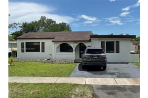 1150 Ne 143rd St, North Miami