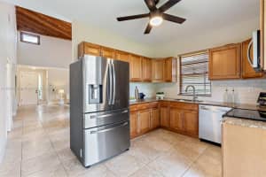 8001 Royal Palm Cir 57 Tamarac, FL 33321 - MLS#A11864436