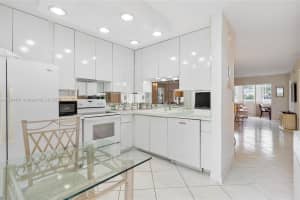 1891 S Ocean Dr 202 Hallandale Beach, FL 33009 - MLS#A11864451