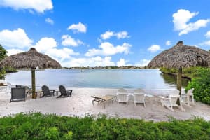 1200 Scotia Dr 203, Hypoluxo, FL 33462 - MLS#A11864491