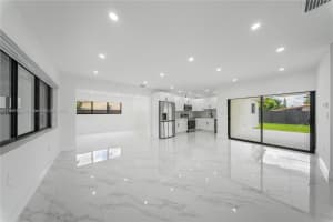 3021 SW 97th Ave, Miami, FL 33165 - MLS#A11864525