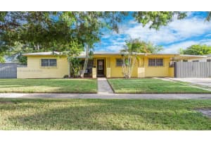 1220 NW 88th St, Miami, FL 33147 - MLS#A11864530