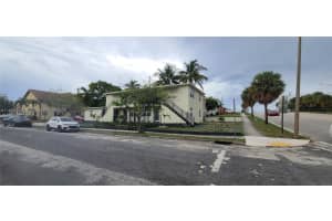 1300 Douglass Ave 4, West Palm Beach, FL 33401 - MLS#A11864546
