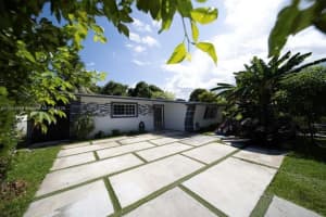 520 Ne 175th St, North Miami Beach