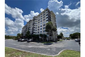 4164 Inverrary Dr 215, Lauderhill
