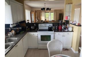 286 Racquet Club Rd 201 Weston, FL 33326 - MLS#A11864588