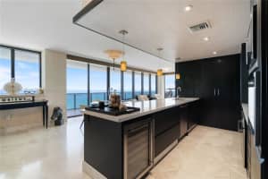 5875 Collins Ave 1902 Miami Beach, FL 33140 - MLS#A11864595