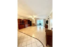 111 S Hollybrook Dr 107 Pembroke Pines, FL 33025 - MLS#A11864612