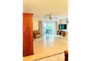 111 S Hollybrook Dr 107 Pembroke Pines, FL 33025 - MLS#A11864612
