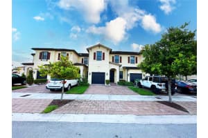 10332 W 33rd Ct, Hialeah, FL 33018 - MLS#A11864632
