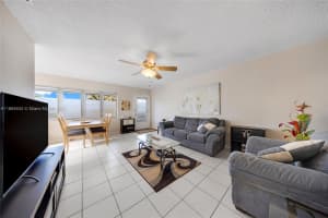 15600 Ne 6th Ave 26d Miami, FL 33162 - MLS#A11864634