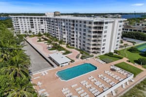 2295 S Ocean Blvd 505 Palm Beach, FL 33480 - MLS#A11864648
